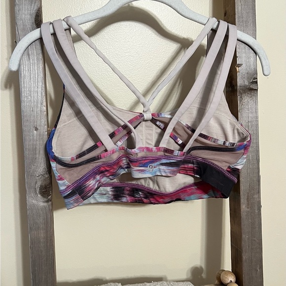 Lululemon Athletica Multicolor energy bra size 8 - Picture 2 of 2